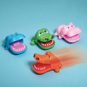 Animal with teeth & Pullback